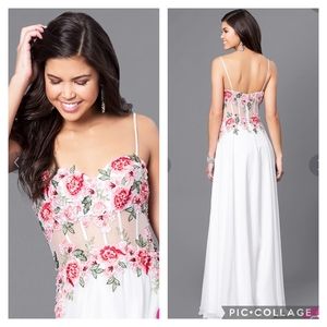 Dave & Johnny Embroidered Floral Sequins Formal Corset Gown Size 3, 4